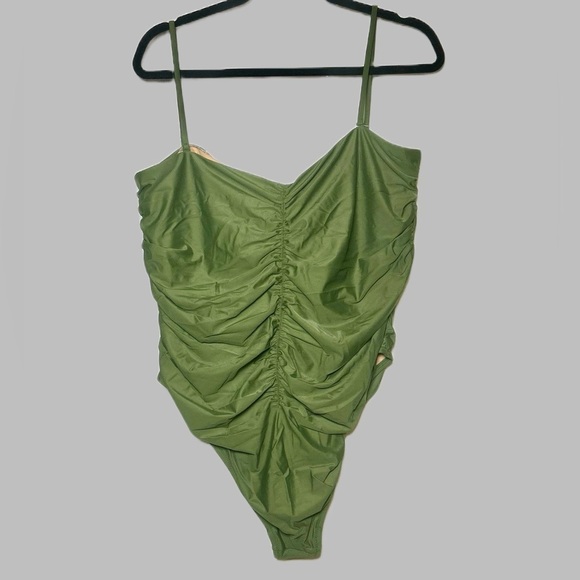 NWT J. Crew Safari Green Ruched One-Piece Swimsuit with Removable Straps 22 (3X) - Picture 6 of 16